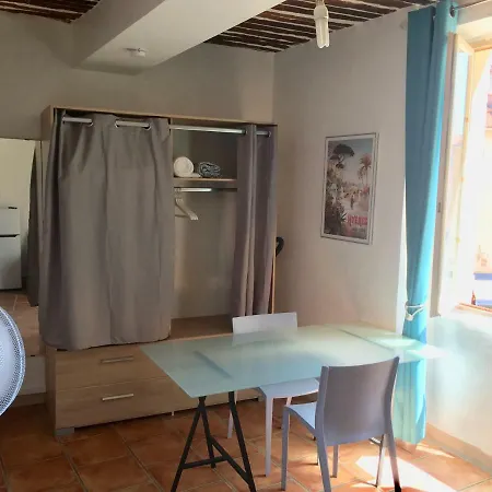 Studios Des Templiers Hyeres Exterior photo