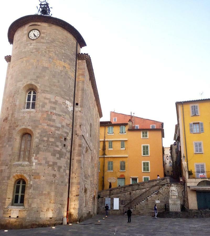Appartamento Des Templiers Hyères